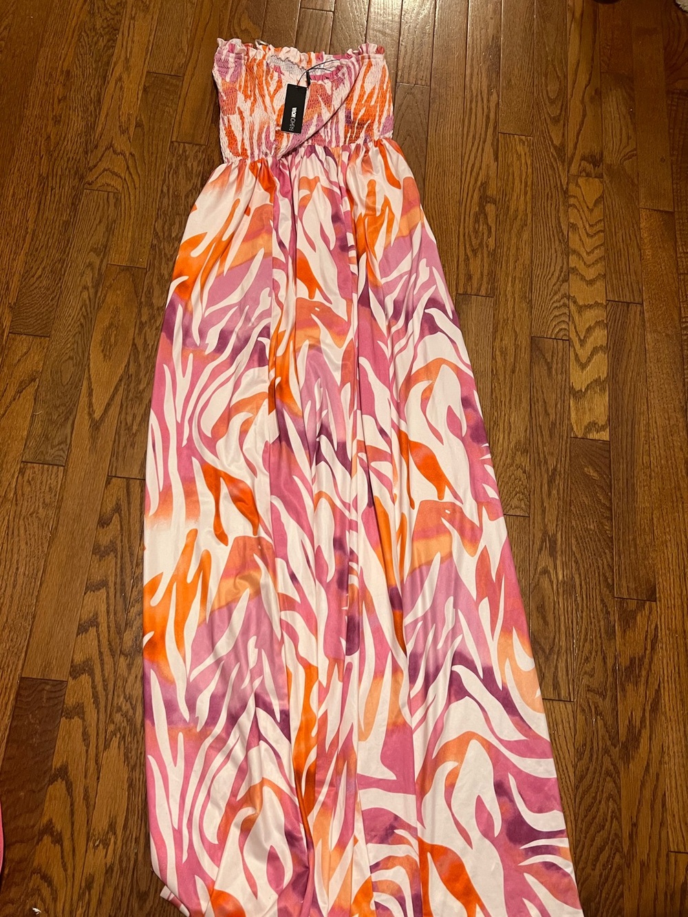 Fashion Nova Strapless Maxi Jumper in Pink & Orange Print
